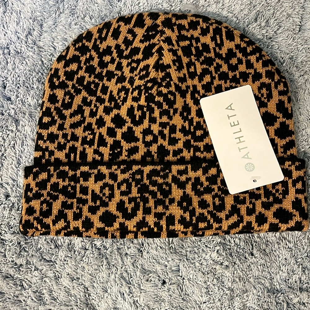 NWT Athleta leopard beanie